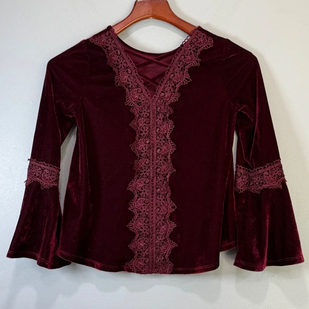 Soprano Burgundy Velvet Lace Bell Sleeve Top whimsigoth girls‎ L 14 women's S